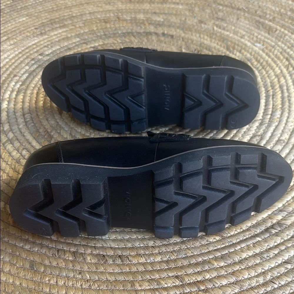 Vionic Women's Classic Black Loafers - Picture 2 of 5